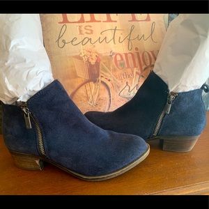 Lucky Brand 🍀 Blue Leather Ankle Boots 5.5M